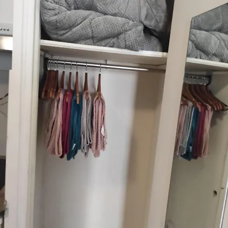 Apertment Apartment *